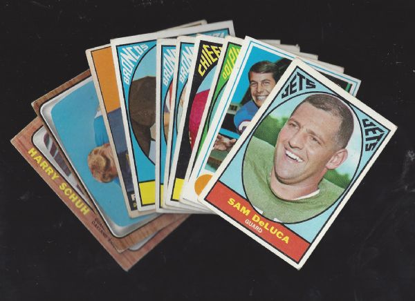 Lot of (10) 1961 - 1967 AFL Cards & (8) 1963 NFL Cards with (2) Short Prints 