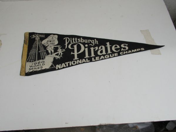 1960 Pittsburgh Pirates (World Champs) Bucaneer Scroll Pennant